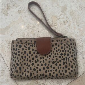 Universal Thread Tan and Black Animal Print Patterned Wristlet
